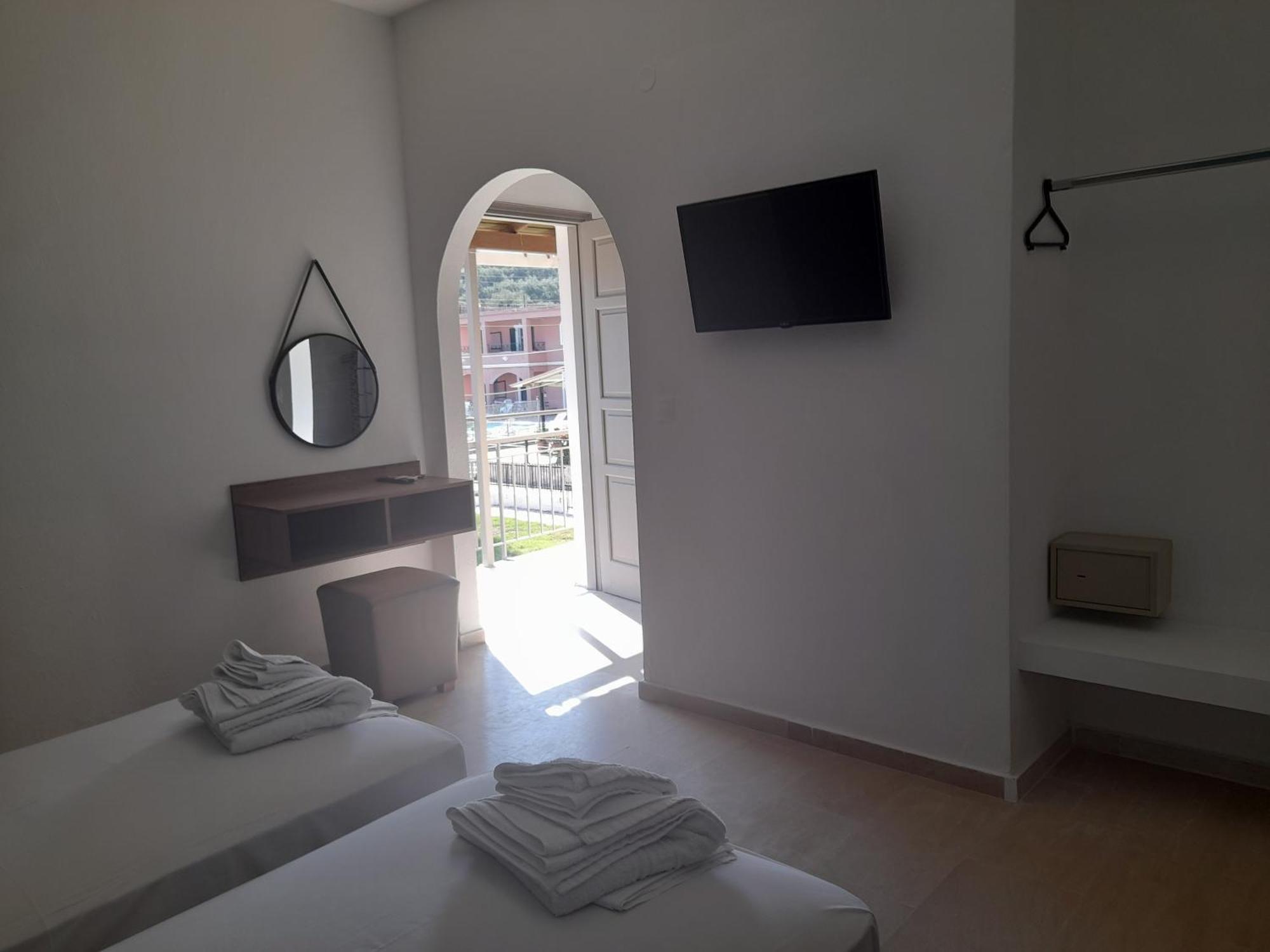Euphoria Complexb Apartment Kavos Luaran gambar