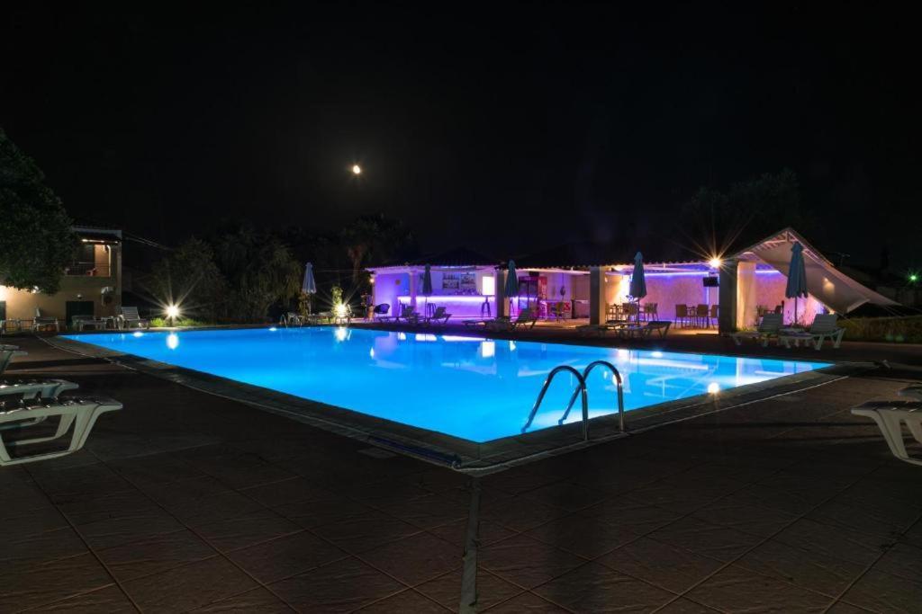 Euphoria Complexb Apartment Kavos Luaran gambar